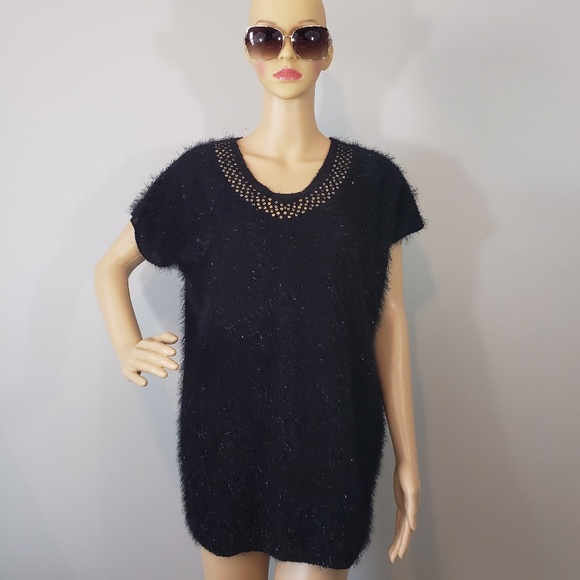 Le Queen Embellished Neck Fuzzy Oversized Sweater - Picture 2 of 7